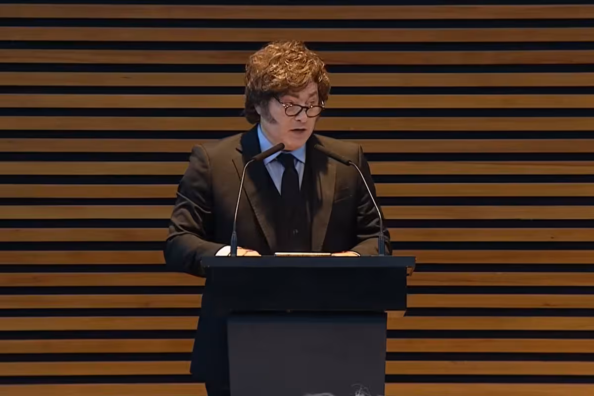 Milei dará su discurso ante empresarios desde París en el Coloquio IDEA de Mar del Plata