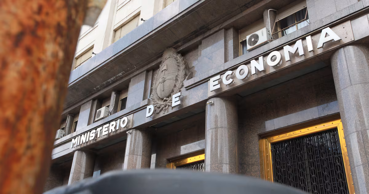 CEPA advierte que, al capitalizar intereses de LECAP, BONCAP y DUALES, el superávit se transforma en déficit