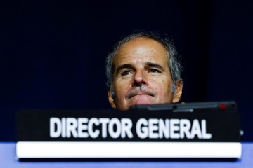 Grossi asciende al segundo lugar en la carrera por la ONU; Grynspan pierde impulso