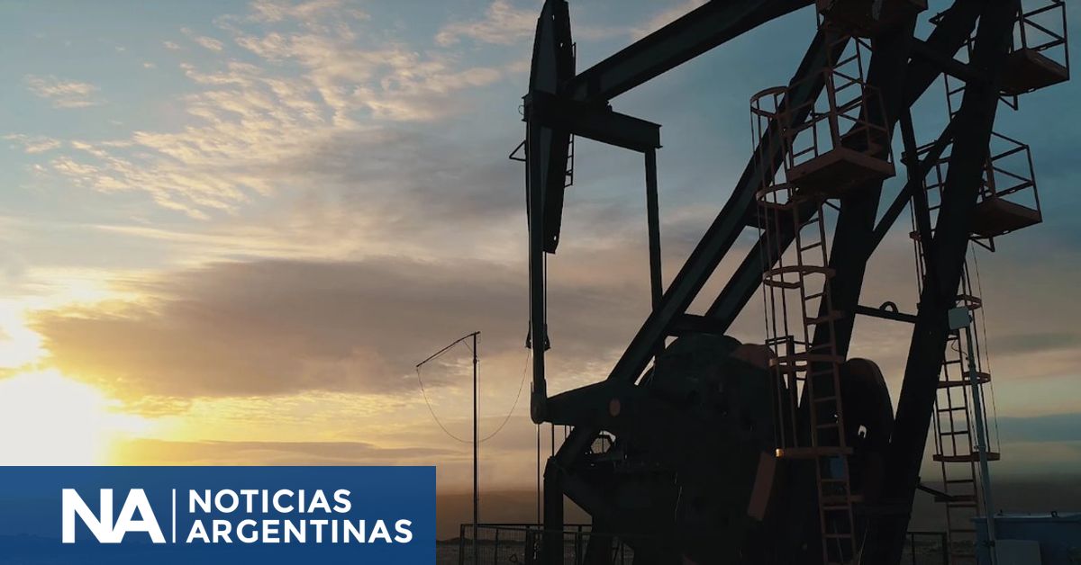 El petróleo rompe la barrera de US$111 y sube 1,8% por tensiones en Medio Oriente
