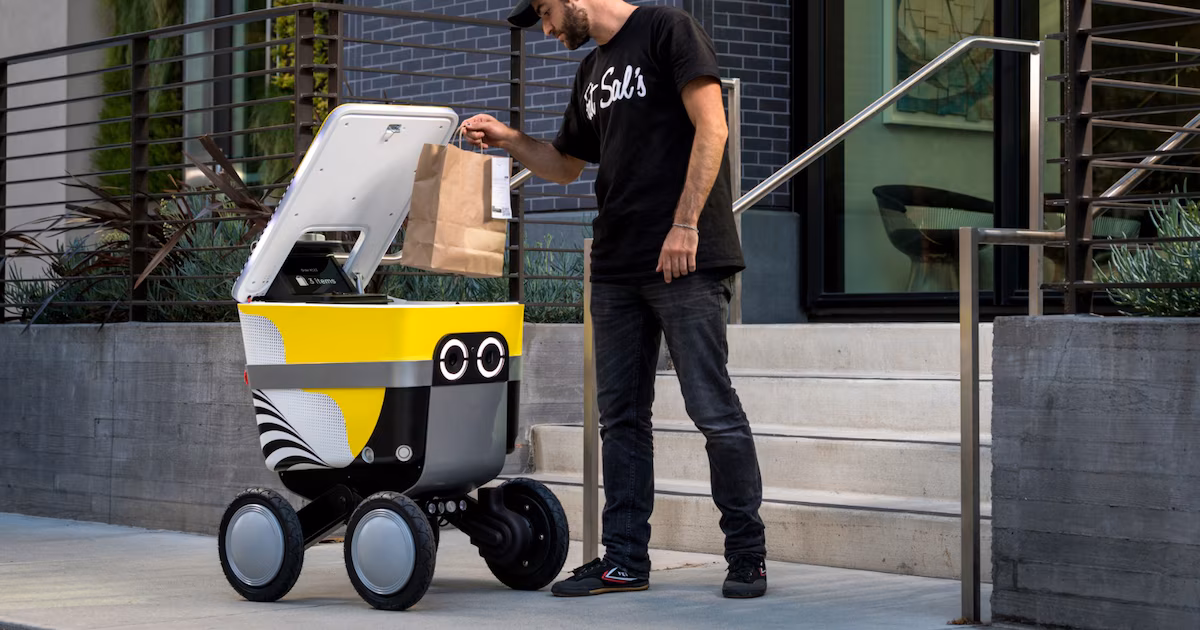 Demandas contra robots repartidores por presunta recopilación de datos biométricos en Chicago
