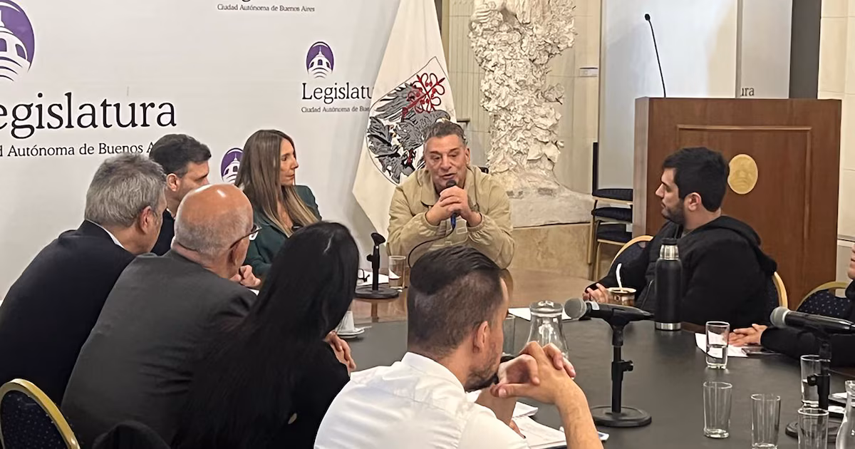 Claudio “El Turco” García presentó en la Legislatura porteña su proyecto para declarar el Día de la Prevención de los Consumos Problemáticos