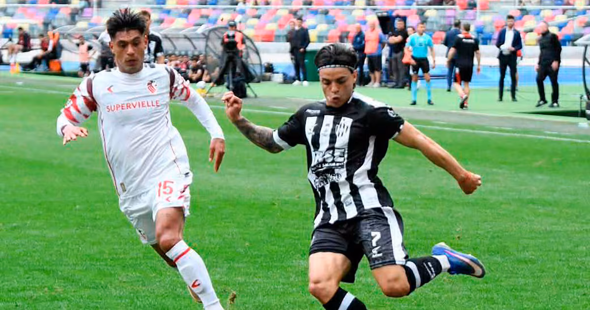 Central Córdoba y Estudiantes empatan 2-2 en un duelo del Clausura con goles en la primera mitad