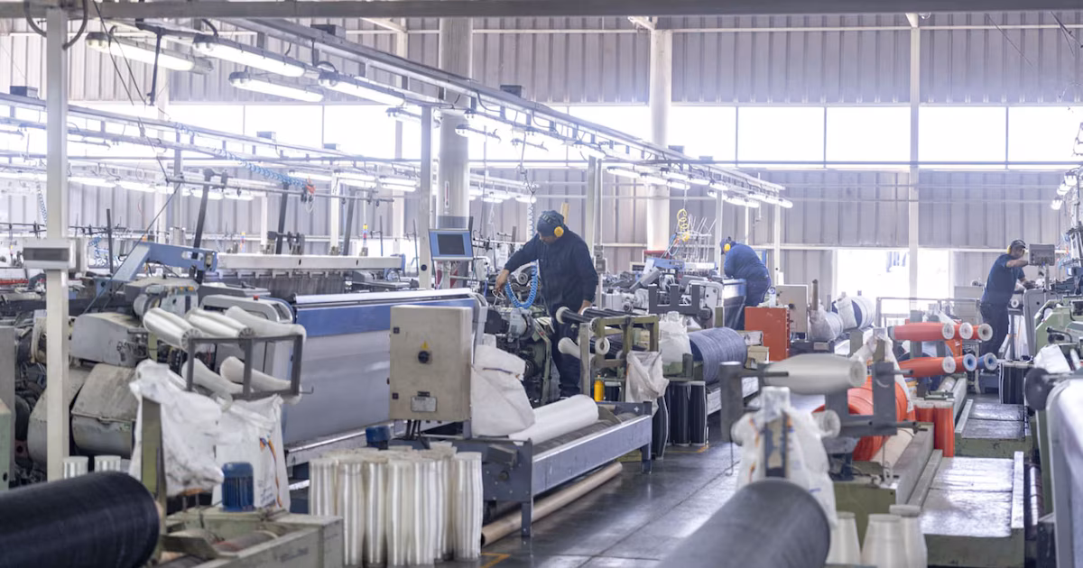 Las pymes ajustan turnos y costos ante caída de demanda y costos altos