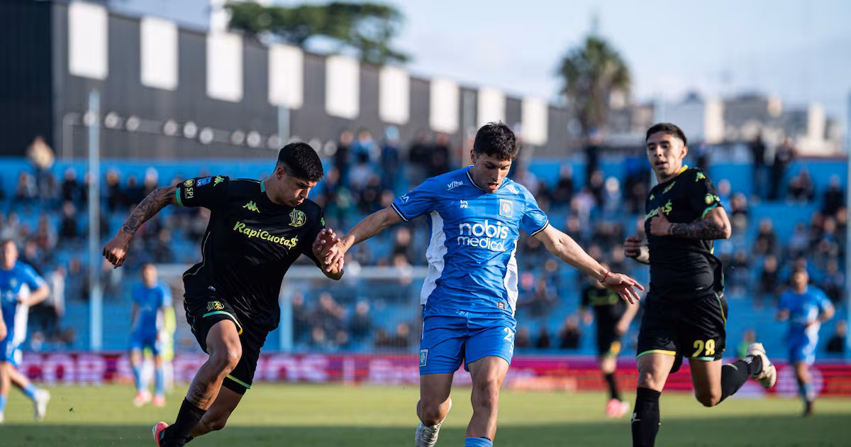 Aldosivi cayó de visitante ante Estudiantes de Río Cuarto y quedó al borde de la permanencia