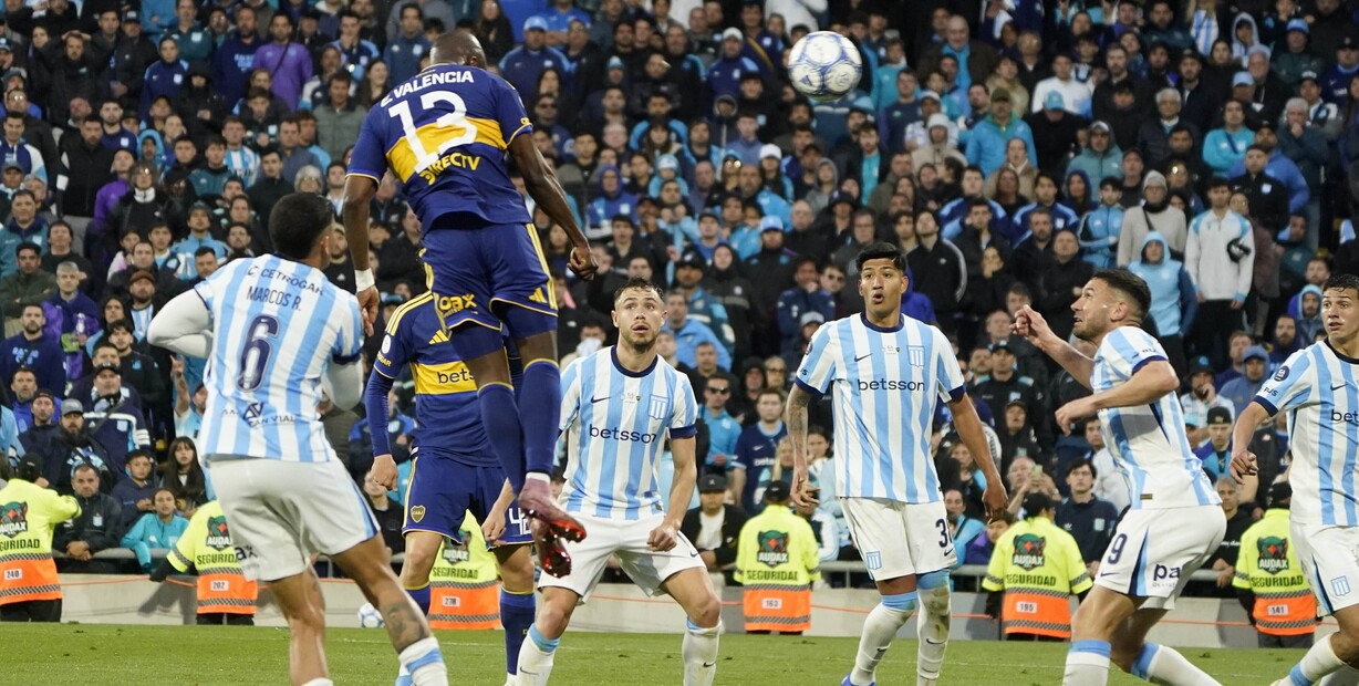 Boca dio vuelta un partido histórico ante Racing y avanza a semifinales de la Copa Argentina