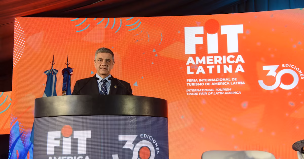 Macri anunció exención del ABL para hoteles, restaurantes y librerías durante el primer semestre de 2027, en la FIT porteña