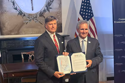 El Corredor Andes-Atlántico conectará Vaca Muerta con puertos del Atlántico; EXIM propone hasta US$6.000 millones para el GNL de YPF
