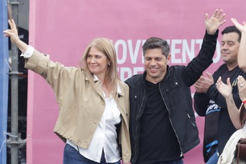 Kicillof viaja a Nueva York para buscar respaldo financiero y mostrar al peronismo como buen pagador ante el establishment
