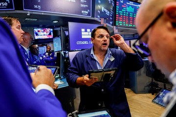 Riesgo país argentino sube por octava jornada y alcanza 556 puntos, máximo en cinco meses