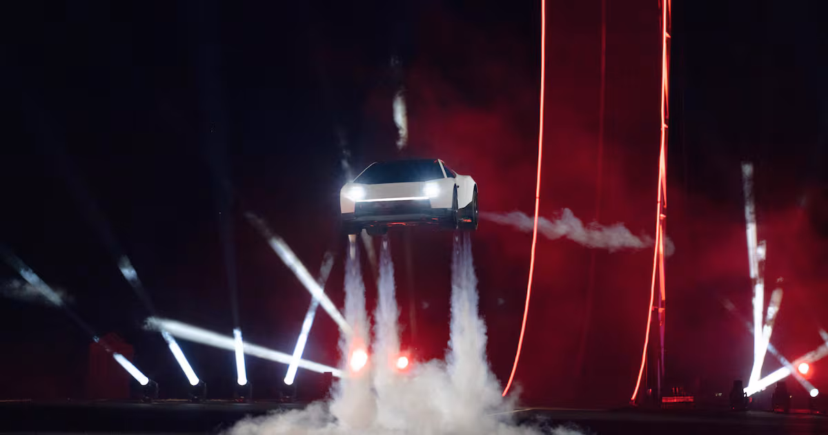 Elon Musk presentó el Roadster, un auto con capacidad de volar y dudas sobre su seguridad