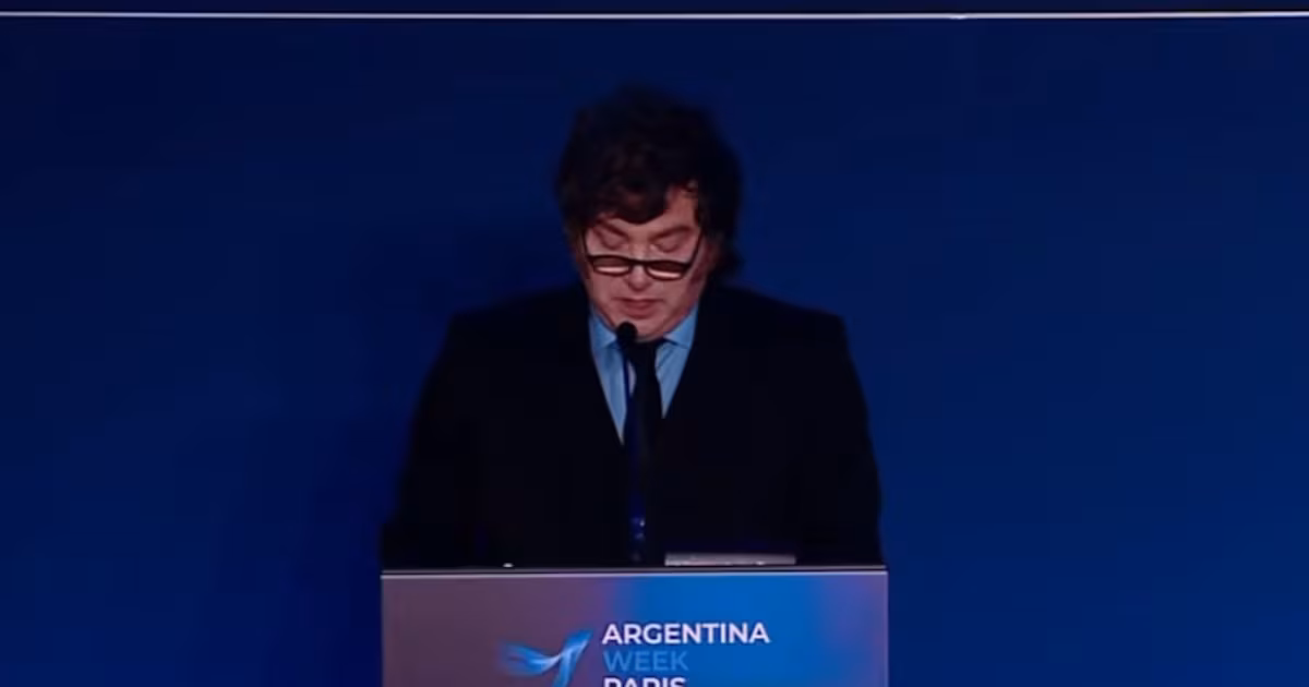 Milei cae al puesto 14 entre 18 presidentes latinoamericanos, según encuesta de CB Global Data
