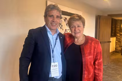 FMI recorta a 2,1% la previsión de crecimiento para Argentina en 2026 y proyecta 3,5% para 2027