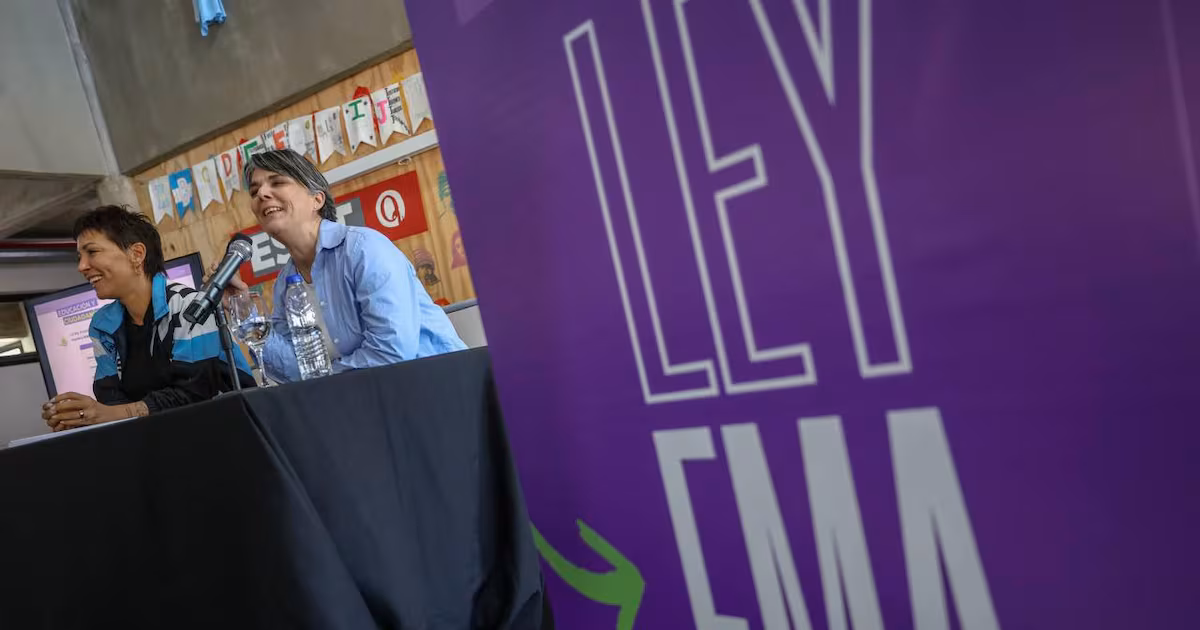 Ley Ema: del dolor de una familia a un marco normativo para prevenir la violencia digital en escuelas