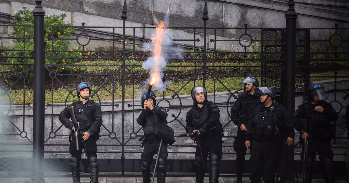 Tras la represión en la quinta marcha federal universitaria, Monteoliva presenta denuncia penal y organizaciones piden intervención de ONU