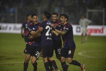 Vélez y Defensa y Justicia lideran la Zona A y Independiente Rivadavia manda en la anual