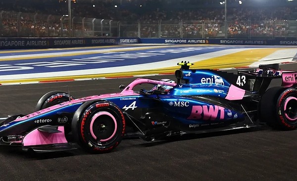 Otra caída de Colapinto: Alpine lo obliga a abandonar y Verstappen lidera Singapur