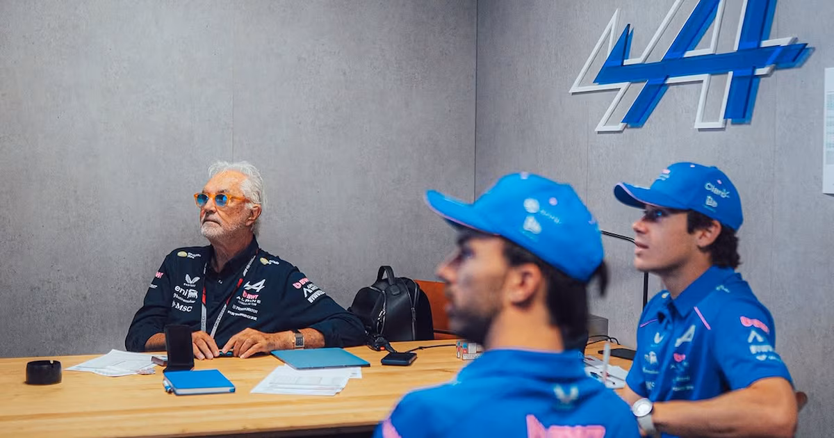 Briatore evalúa medidas tras choque de Colapinto que dejó sin puntos a Alpine en Azerbaiyán