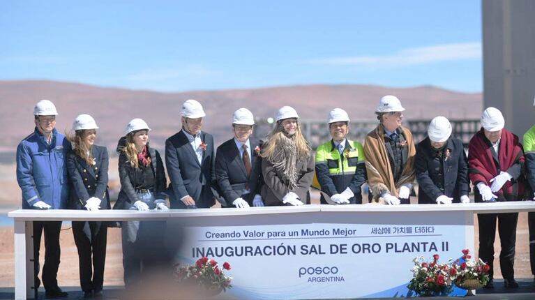 Milei y Santilli, acompañados por Sáenz y Jalil, en inauguración de planta de litio en Salta mientras buscan respaldo para la reforma electoral