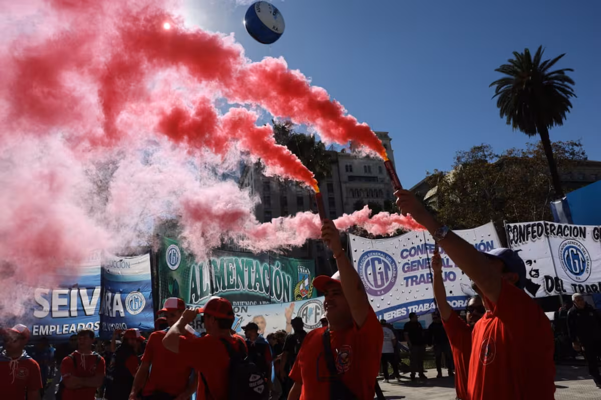 La CGT sale a la calle para defender la industria nacional y pospone la definición de un paro
