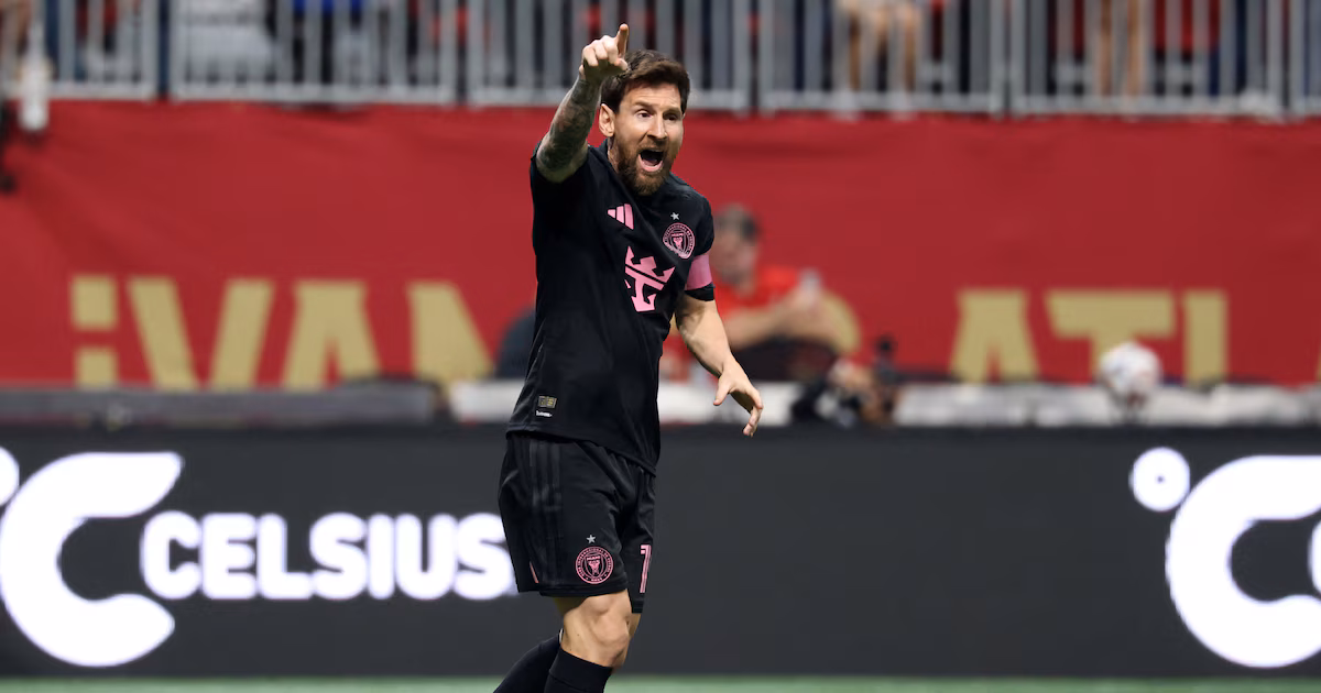 Messi encendió el ataque y convirtió dos veces en cuatro minutos para que Inter Miami gane 3-1 ante Atlanta United