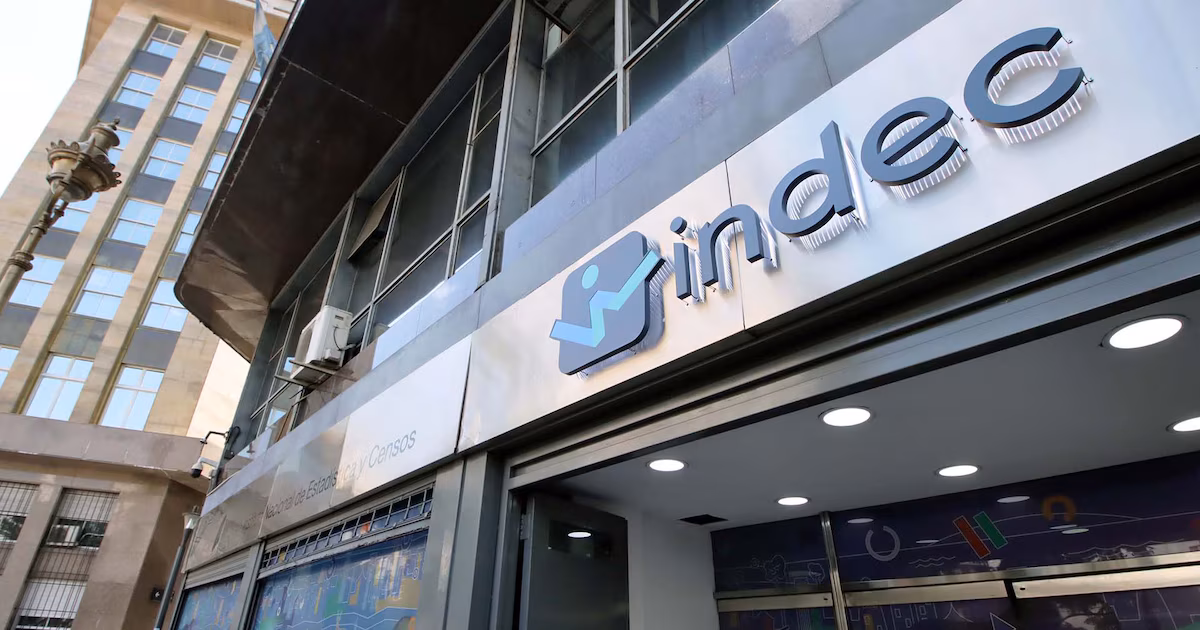 Indec difundirá hoy el PIB y el desempleo del segundo trimestre; señales mixtas entre demanda e inversión