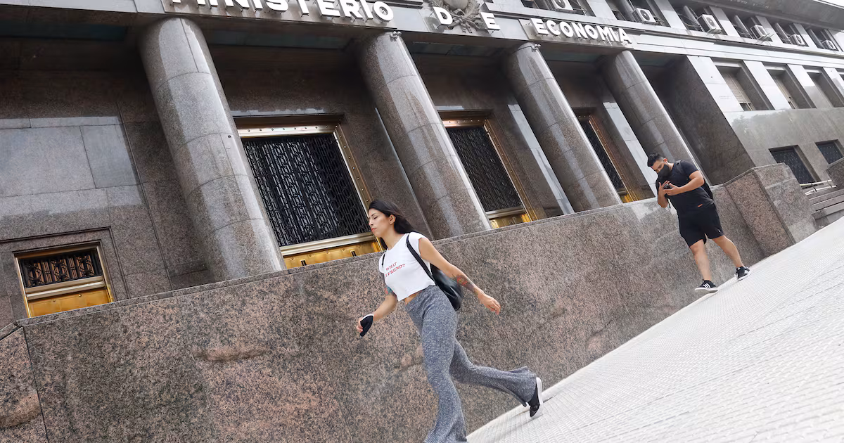 Septiembre dejó superávit primario de 1,4 billones y saldo financiero positivo; recortes impactaron gasto social