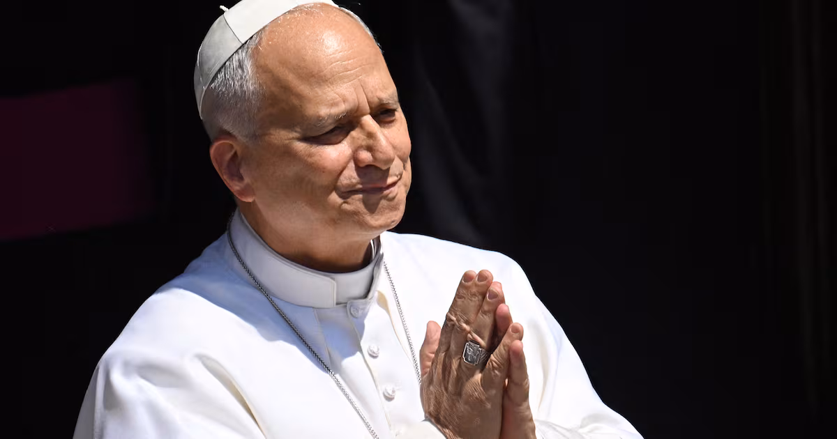 El Papa León XIV fue intervenido en Roma para retirar un adenocarcinoma pulmonar y está estable