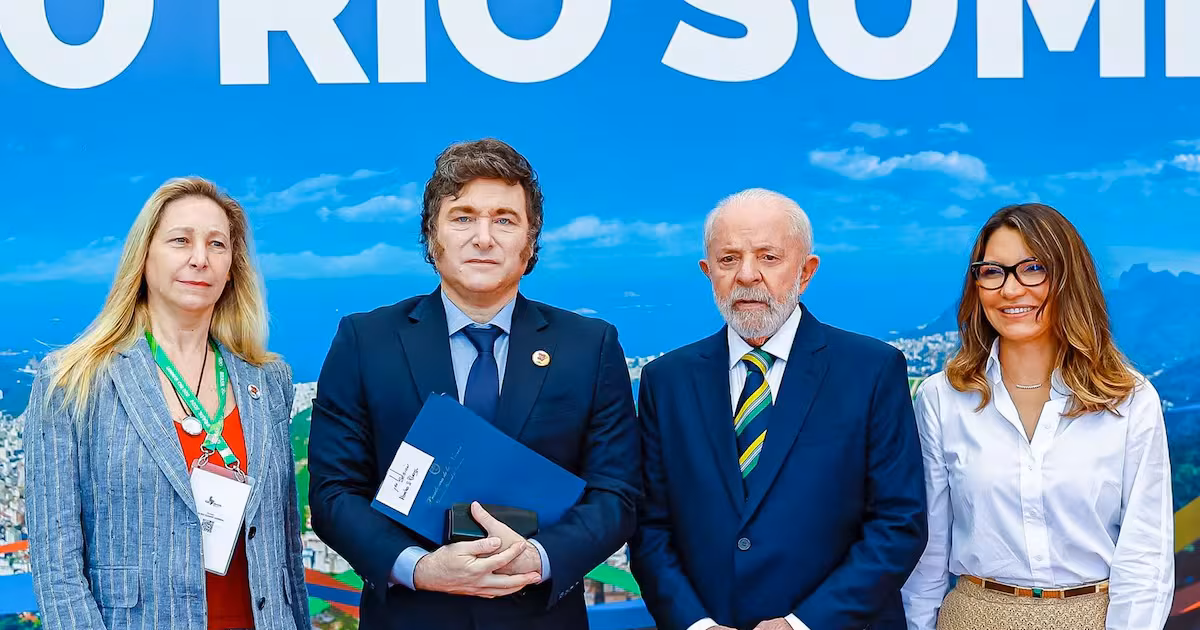 Brasil exige explicaciones a Argentina por su rol en la fuga de Flávio Bolsonaro; Itamaraty convoca a la encargada de negocios