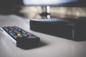Alerta por TV boxes: pueden robar contraseñas y datos de tarjetas al ver fútbol y cine sin pagar