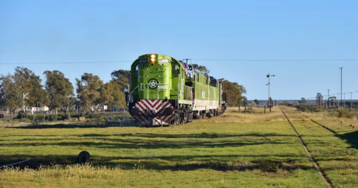 Descarriló el Tren Patagónico entre Viedma y Bariloche por socavón causado por lluvias