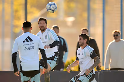 El tributo de sus compañeros a Messi antes de la gran despedida: mensajes que señalan su legado
