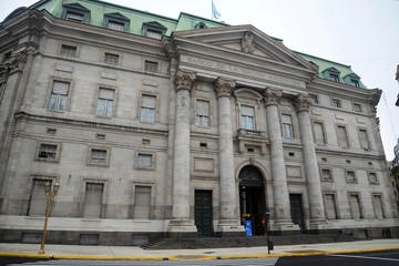 Morosidad de préstamos a hogares sube a 12,9% en julio, pese a refinanciaciones; el sistema alcanza 7,7%