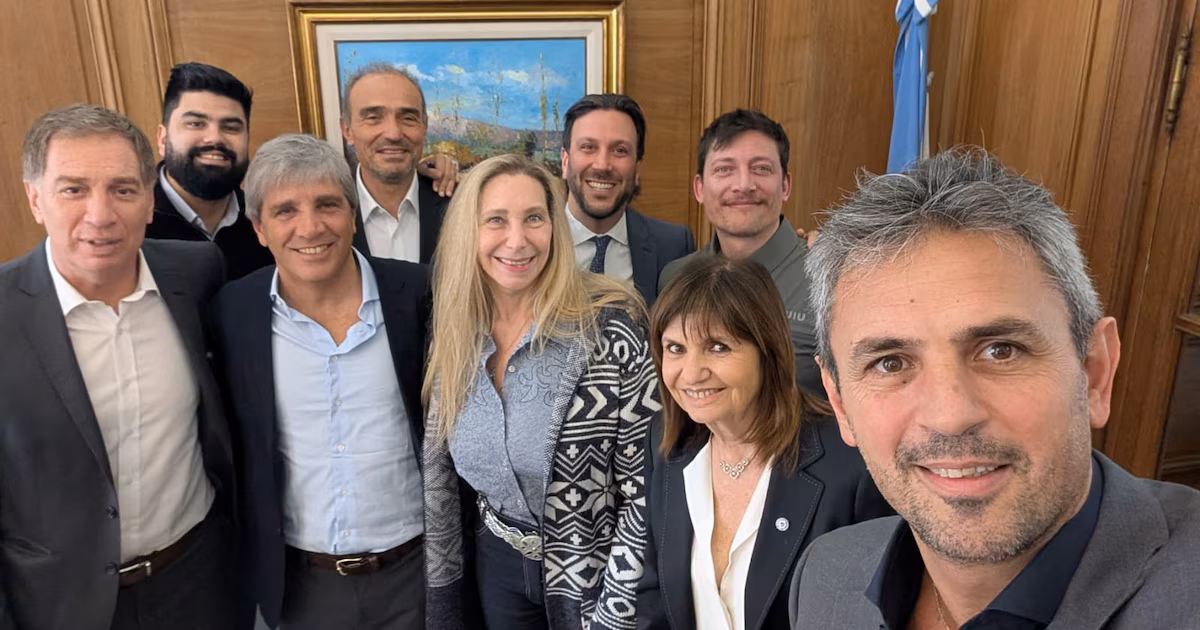 La suba del Riesgo País reaviva la pulseada interna del Gobierno y la presión por suspender las PASO