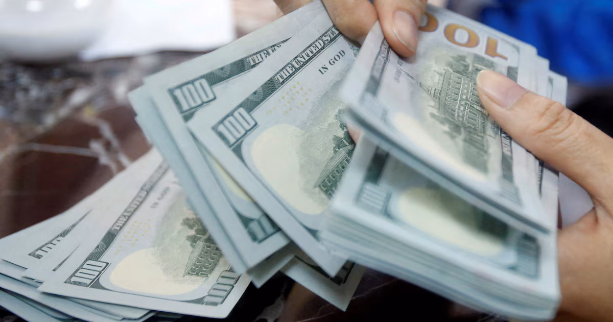 Septiembre mostró nuevas compras de dólar en efectivo por USD 2.896 millones; acumulado desde abril de 2025 supera los USD 50.000 millones