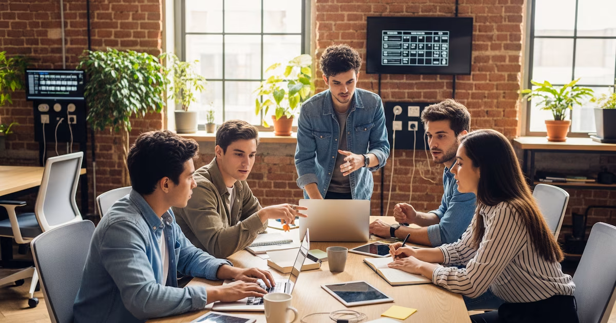 Para los jóvenes argentinos, ambiente laboral y equilibrio importan tanto como el sueldo al elegir empleo