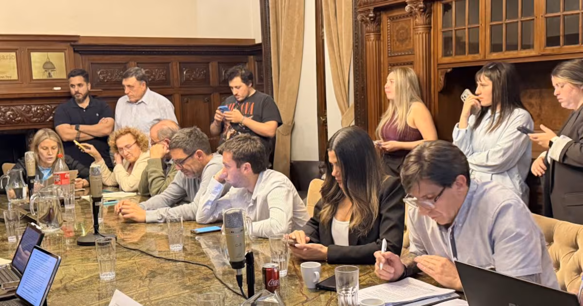 El Concejo de Rosario podría aprobar este jueves la habilitación de Uber y otras apps de movilidad