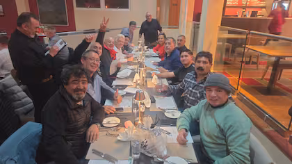 La Cámpora y Kicillof se cruzan por un avión provincial y señales de campaña en 2027