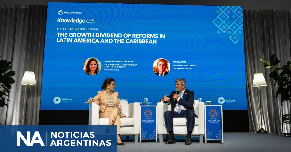 Caputo afirmó que hay excedente de dólares y que el RIGI podría acelerar el levantamiento del cepo