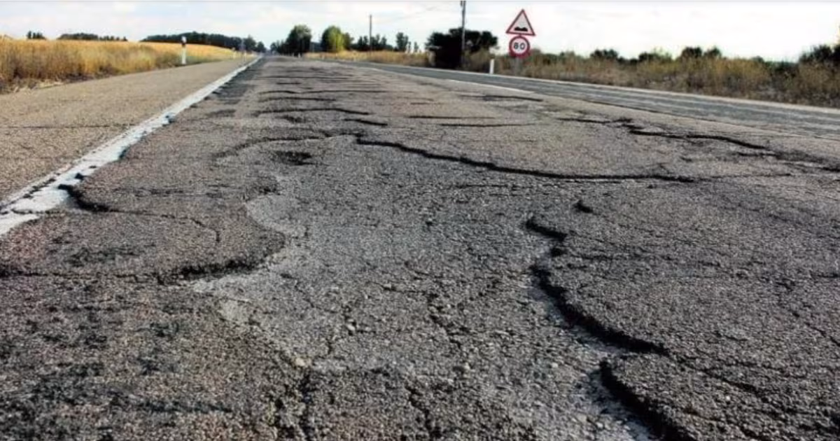 Rutas en mal estado: costo humano y impacto en la productividad logística