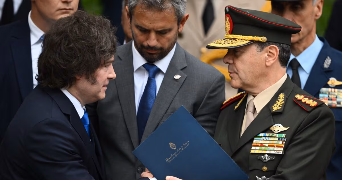 El Gobierno reaviva el secreto militar para las compras de equipamiento de las FFAA