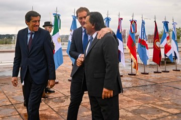 Con el Presupuesto 2027 y la reforma electoral en la mira, el Gobierno acelera gestiones con gobernadores