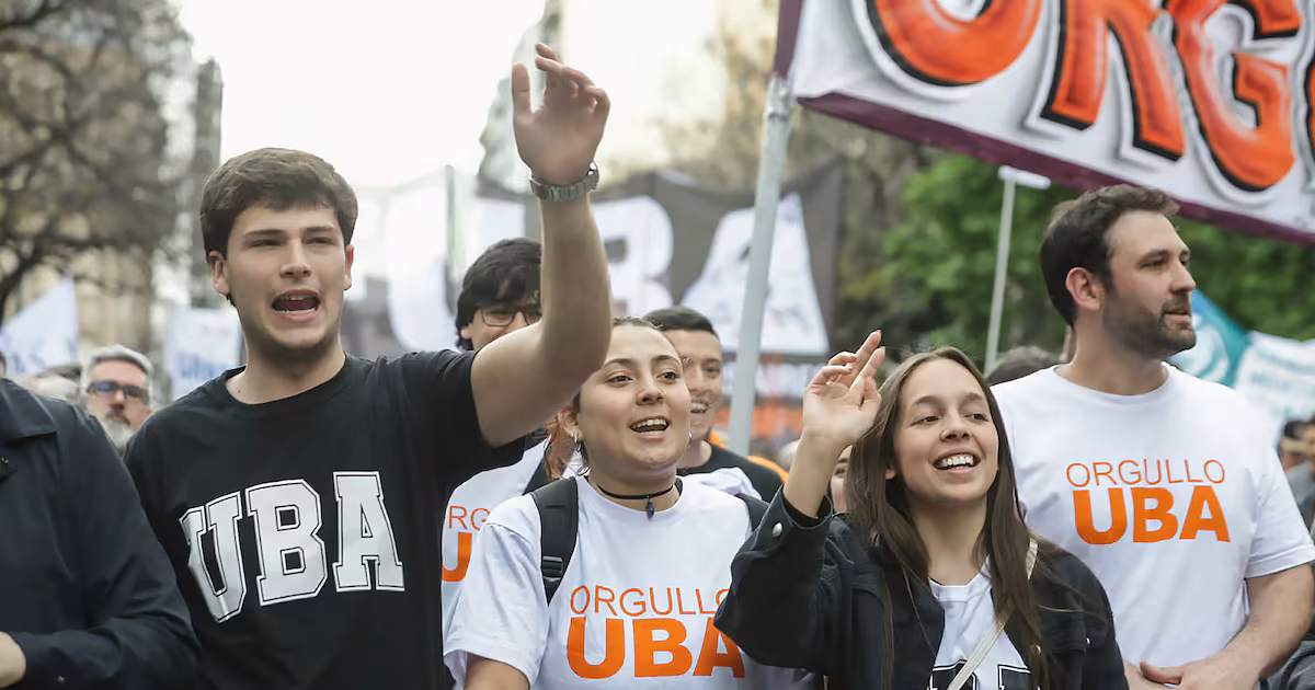 En Congreso y Plaza: multitud protesta contra Milei; rechazo al Decreto 70/2023 y reclamo por la LFEU