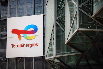 TotalEnergies anuncia desembolso millonario desde París: US$5.000 millones para Neuquén y US$1.500 millones para Tierra del Fuego