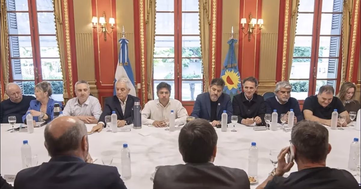 Kicillof convoca a intendentes del MDF para definir reelecciones, PASO y posible concurrencia provincial